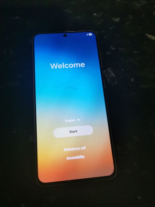 Samsung s21 ușor crăpat fata