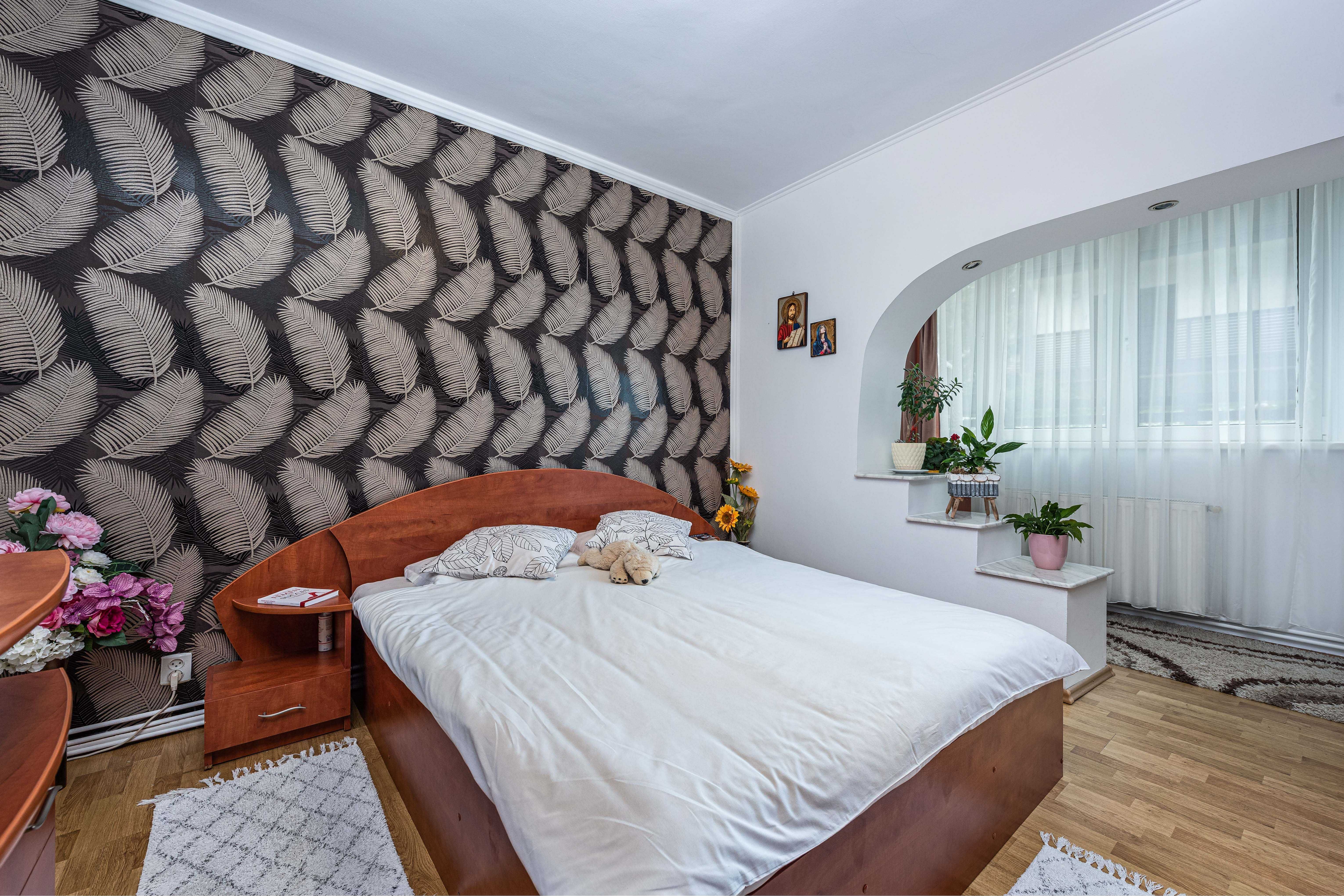 Apartament renovat 3 camere in Predeal Central - PROPRIETAR