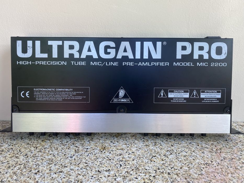 Behringer mic2200 Ultragain