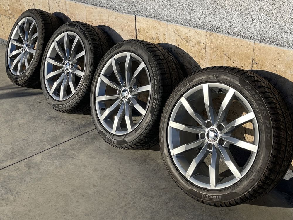 Jante 235 45 R18 Originale 5X112 VW Passat B8 Alltrack Skoda Superb 3