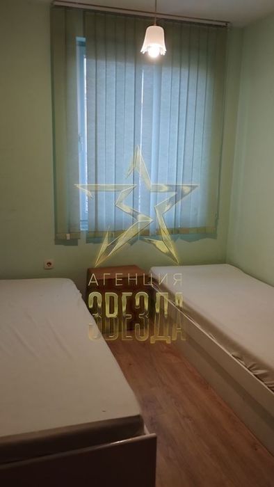 Дава се под наем Тристаен апартамент в Пловдив, Кършияка - 90 кв.м за 450 € - Снимка #3