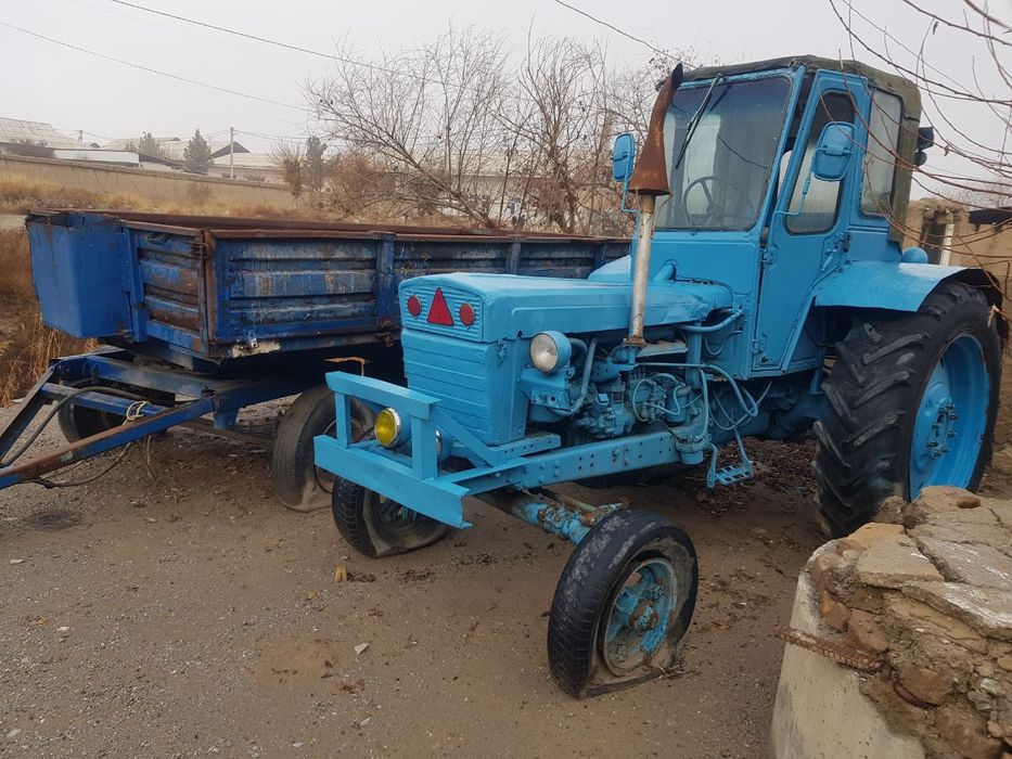 TTZ 28 traktor tirkamasi bn birga sotiladi yuradi