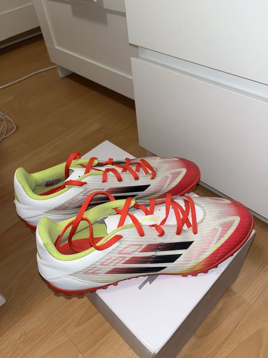 Ghete fotbal Messi F50 TF 43 1/3