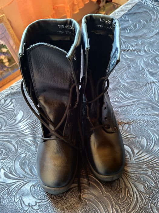 Продам берцы .зима.лето.
