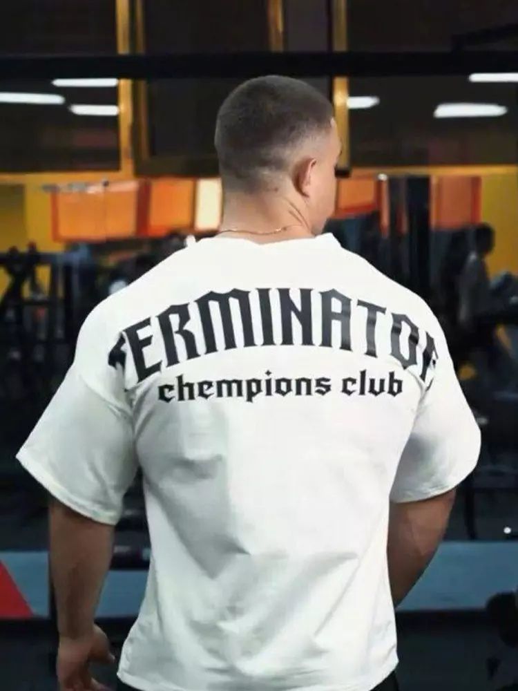 Terminator fudbolka sotuvda