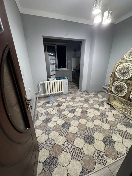 Юнусабад 19 квартал. Продается квартира  2/5/5