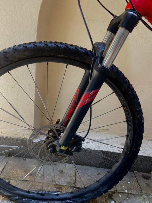 Bicicleta Specialized Rockhopper comp 29 - formula red