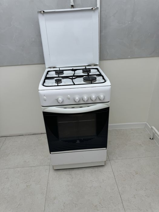 Газовый плитка .газ плиткасы сатылады. Сапасы жақсы, духовкасы жасайды