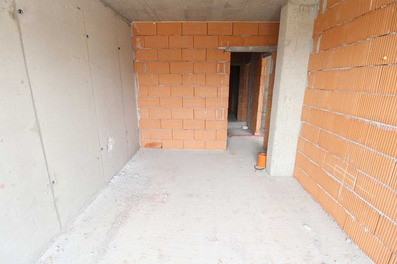 Продава се Тристаен апартамент в Пловдив, Тракия - 109 кв.м за 927 €/кв.м - Снимка #1