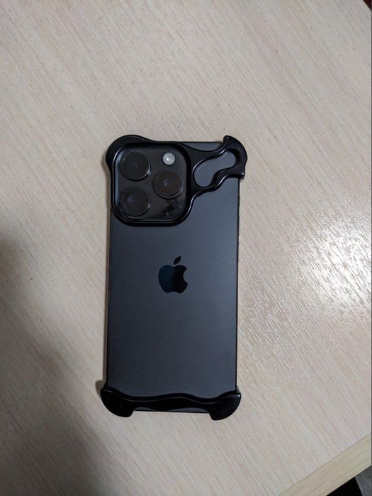 Продаю 15 про на ios 18!