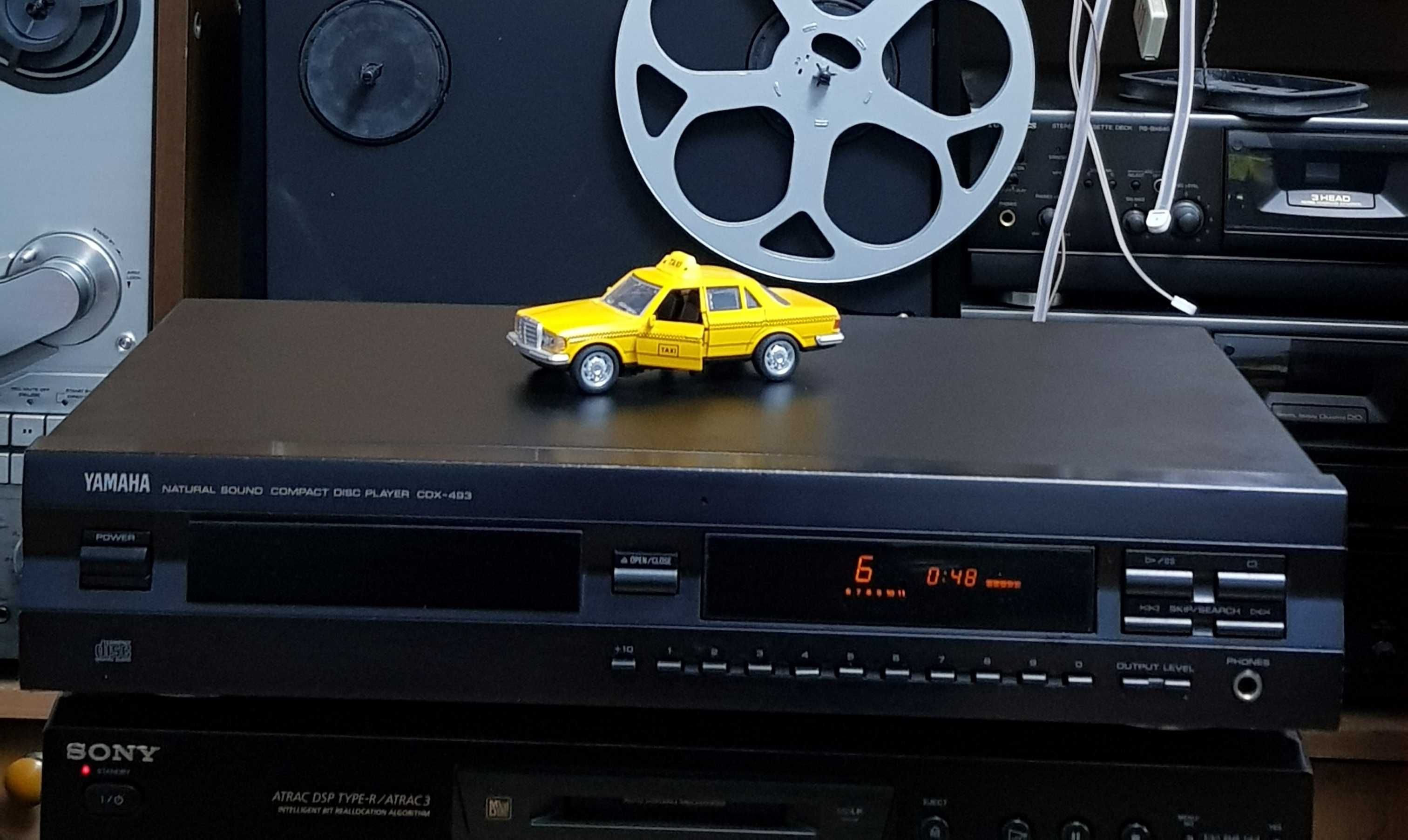 Compact Disc Stereo Deck Cd Player Vintage YAMAHA CDX493  Player