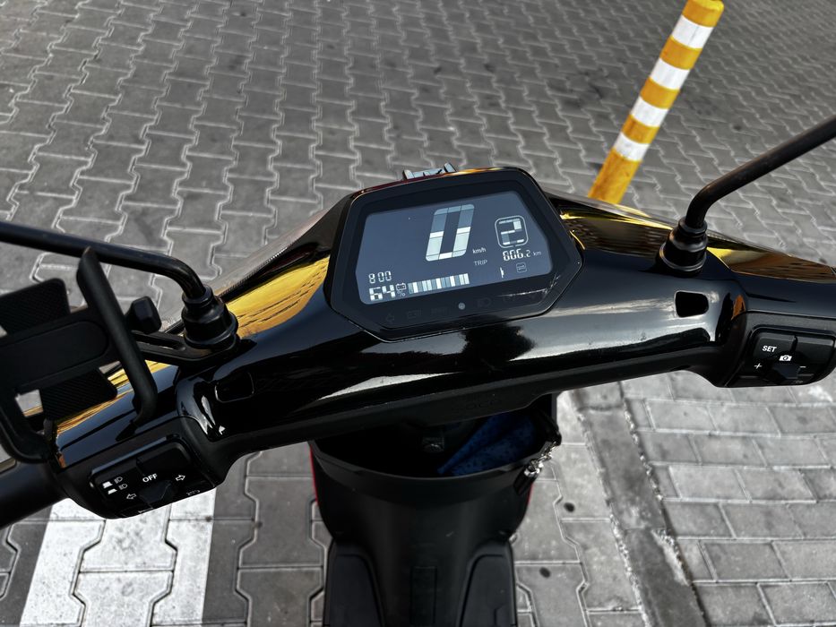 Vand scooter electric super soco Cux