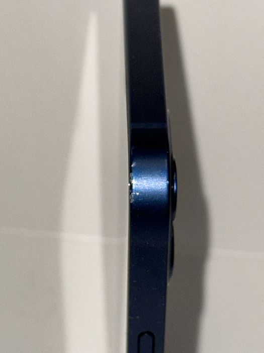 Продам айфон 12 в синем цвете, все работает, торг есть