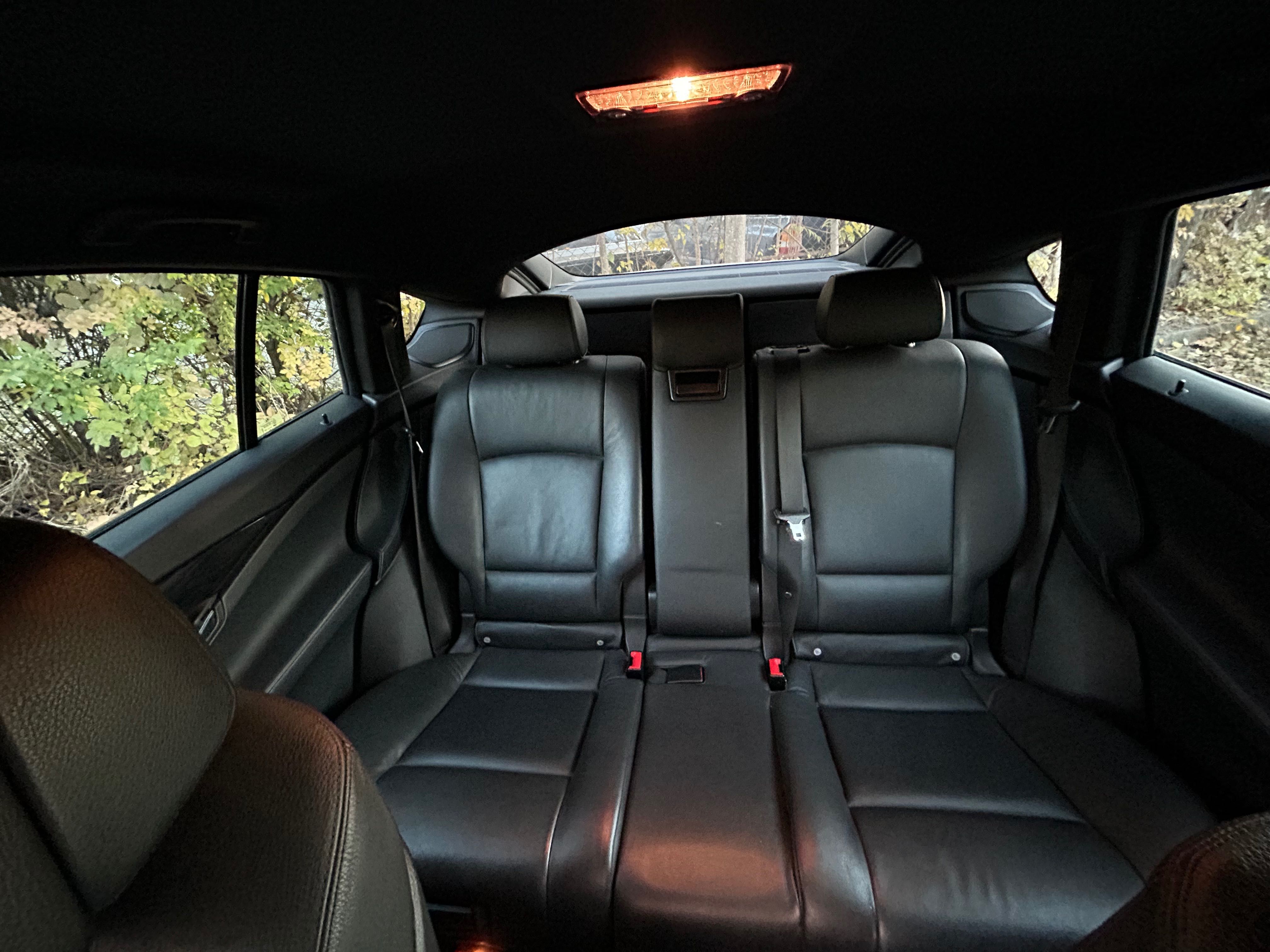 Продавам BMW 530D GT F07 Keyless go / Head-Up / Camera / Comfort Seats