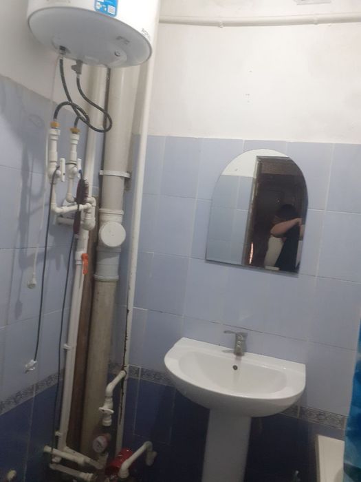 3 xonali uy sotiladi