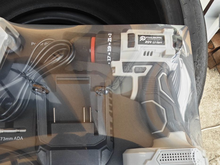 Set de scule electrice StahlGruppe cu 4 mașini