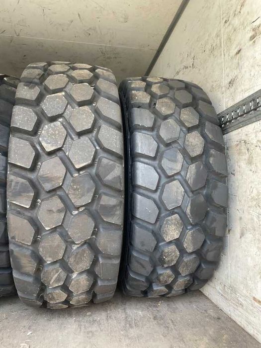 Anvelope noi 20.5R25 radiale marca BKT pentru vola radiala