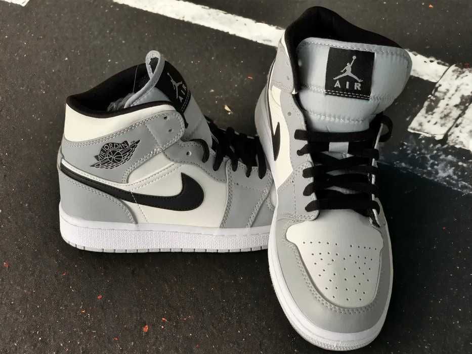 Nike Jordan 1 Light Smoke Grey