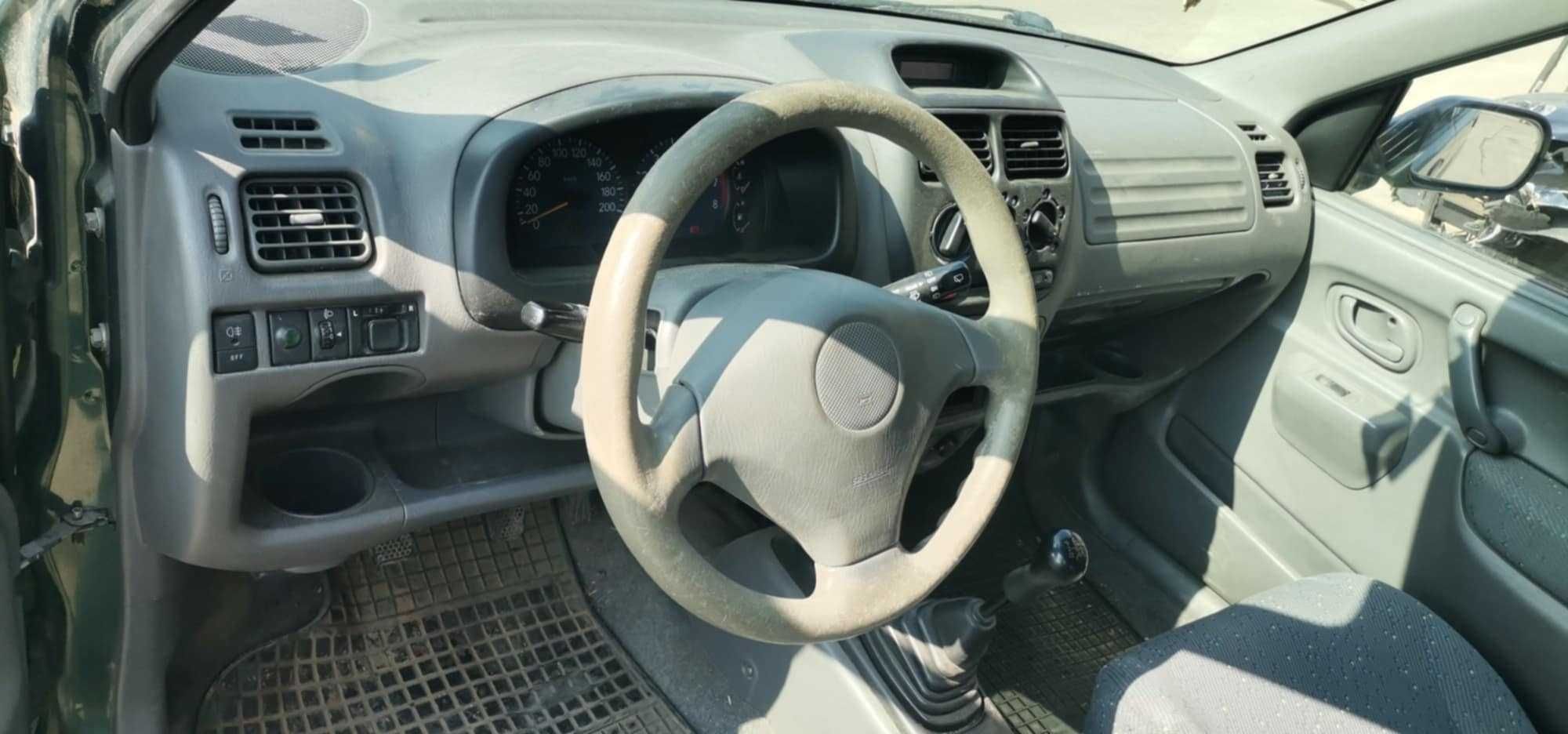 Сузуки Игнис 2001г.