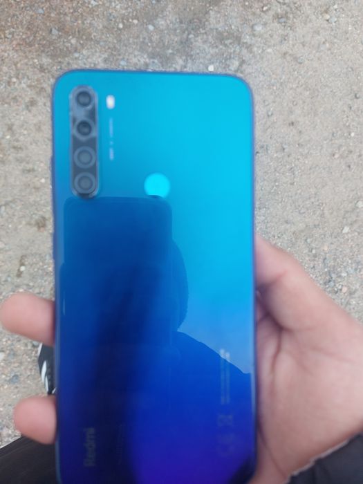 Продам редми нот 8