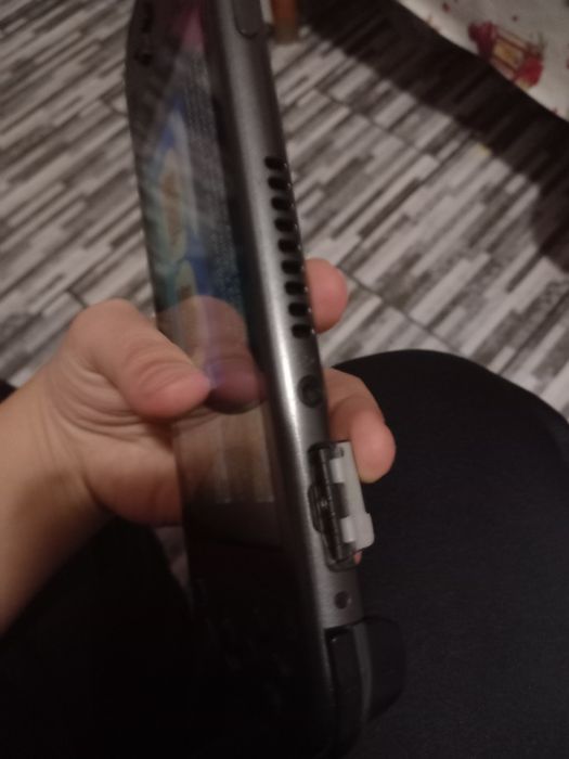 Nintendo switch lite (pokemon version)