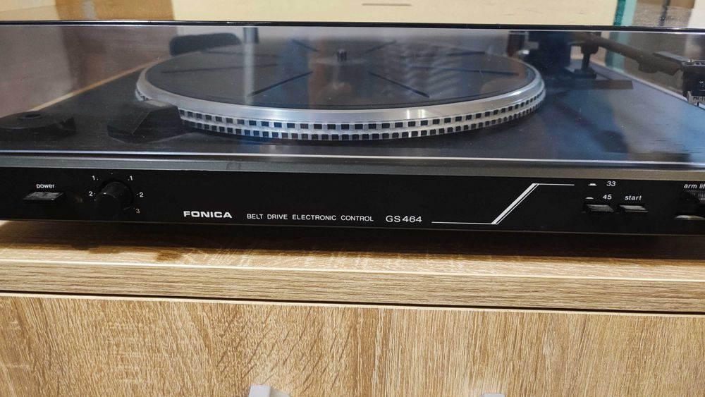 Продавам грамофон