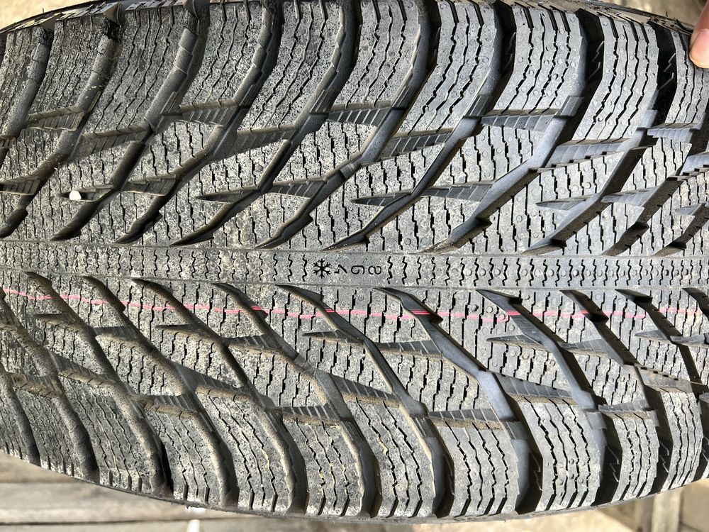 Продаю новые зимние шины Nokian Tyres Hakkapeliitta R3 SUV