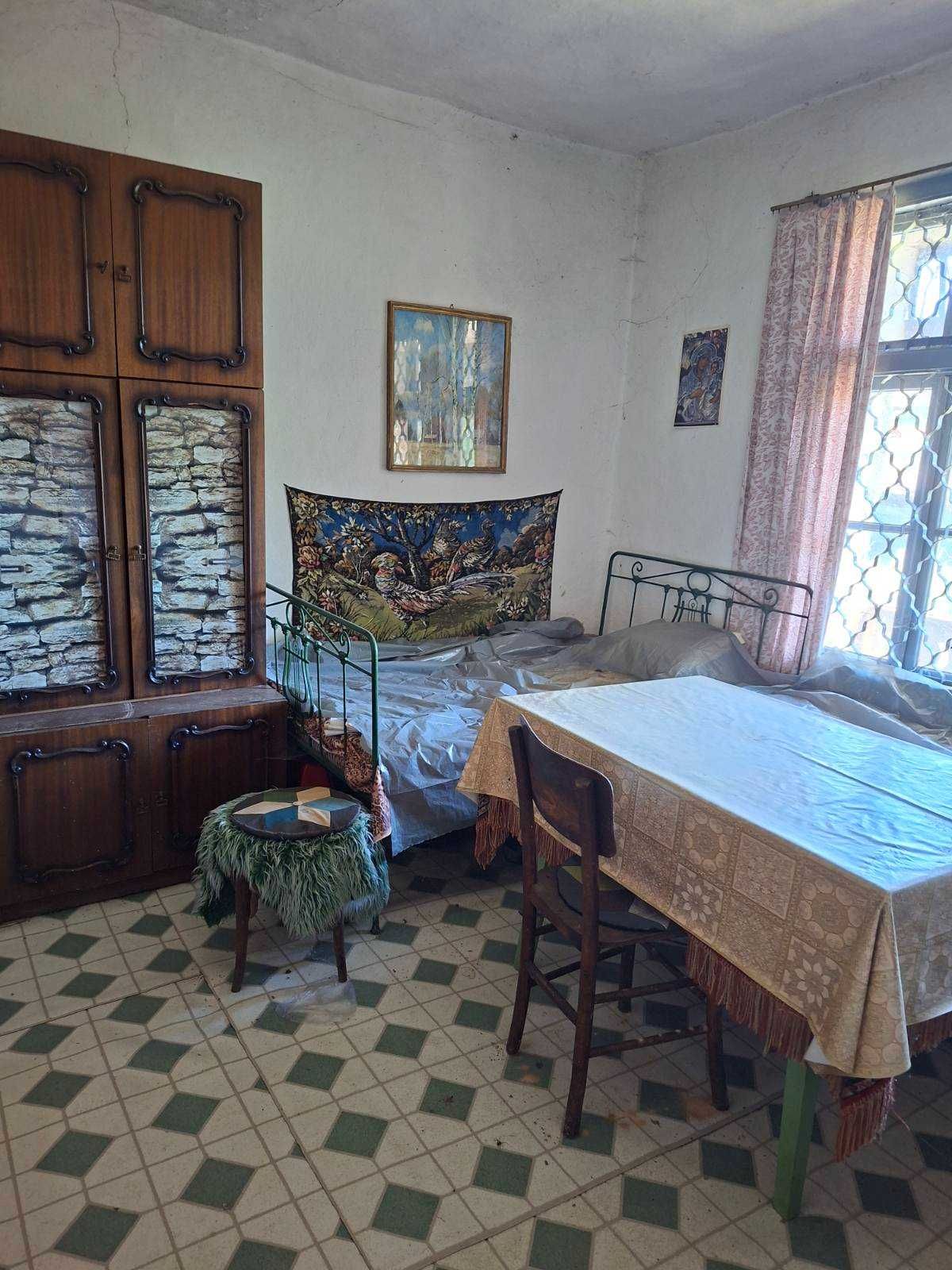 Продава къща в село Берсин.