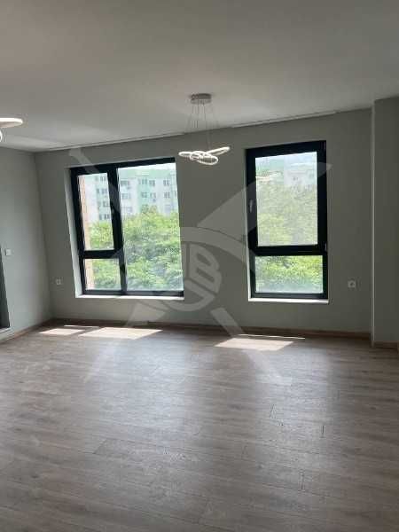 Продава се Тристаен апартамент в Пловдив, Христо Смирненски - 140 кв.м за 2500 €/кв.м - Снимка #8