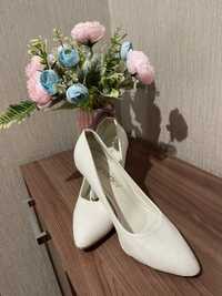 Свадебные туфли женские