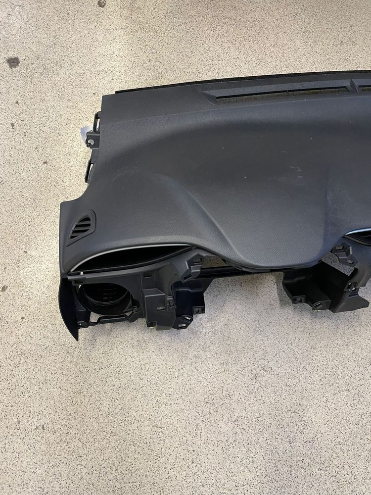 Plansa bord toyota yaris 2014-2019