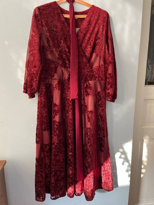 Gatovi ko'ylak 50 52 razmerda