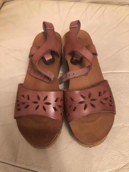 kickers нови сандали