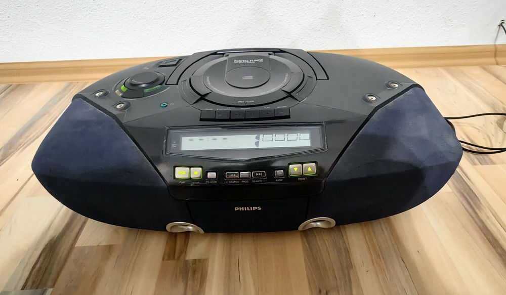 Radio casetofon boombox cu CD Philips AZ 2030 player portabil