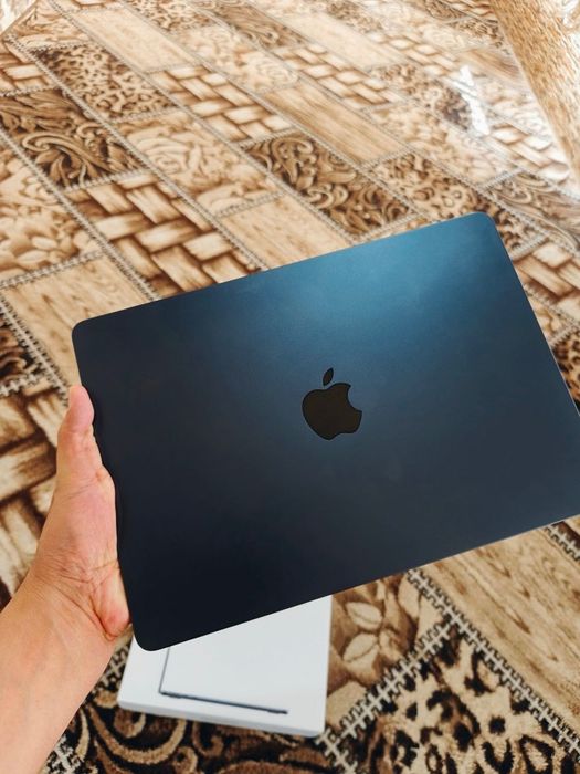 MacBook Air M3, 8-256GB, 100%, 9 silk, Midnight
