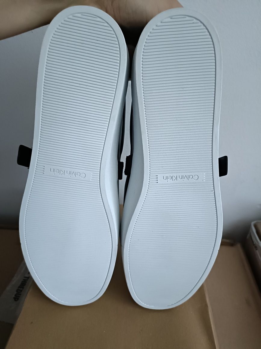 Сникърси Calvin Klein номер 40 код 20A