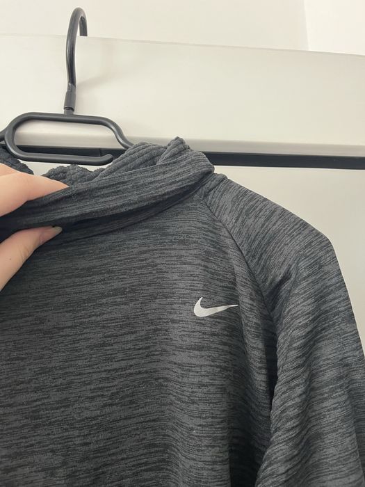 bluza termica Nike marimea marimea XL