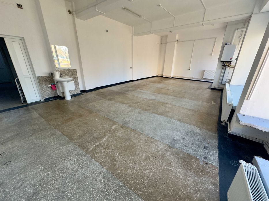 Spatiu comercial de inchiriat, 130mp, Bulevardul General Grigore Balan