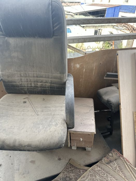 Продам кресло для педикюра бу