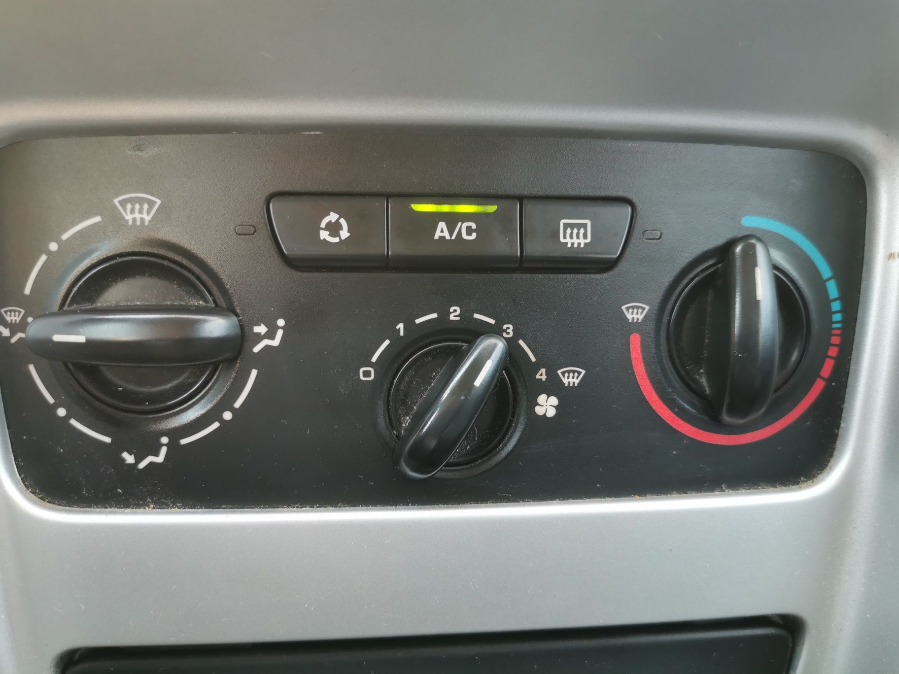 Peugeot 307 face 1.4 88hp