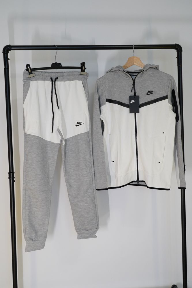 Trening Nike Tech Fleece, Calitate Premium, Produs Nou Sigilat Unisex