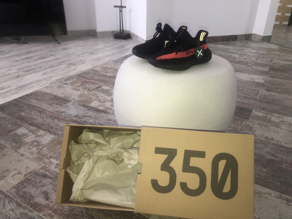 Adidas Yeezy Boost 350 V2 Core Black Red Originali