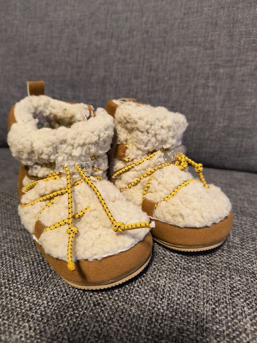 Бебешки зимни ботуши