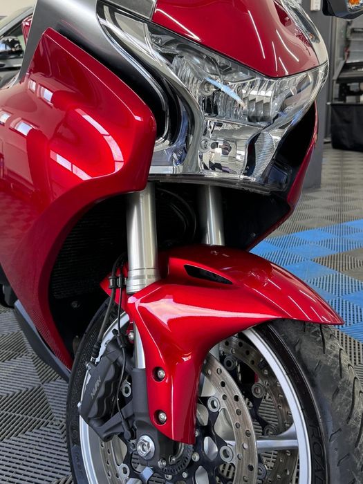 Vand HONDA VFR 1200F impecabila