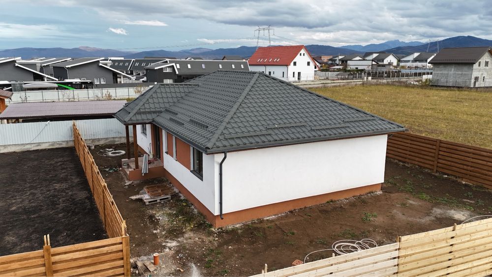 Casa parter INTABULATA cu utilitati,Izvor, teren 500 mp