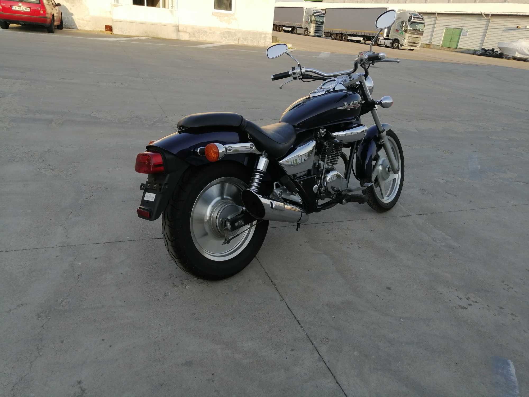 Мотор Чопър Daelim VT125