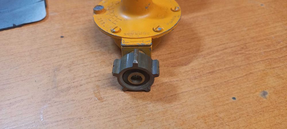 Редуцил винтил за газови бутилки