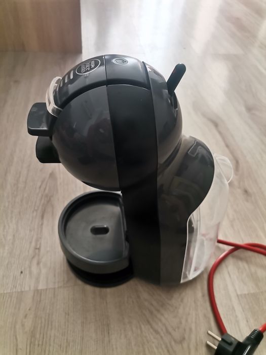 Кафемашина долче густо