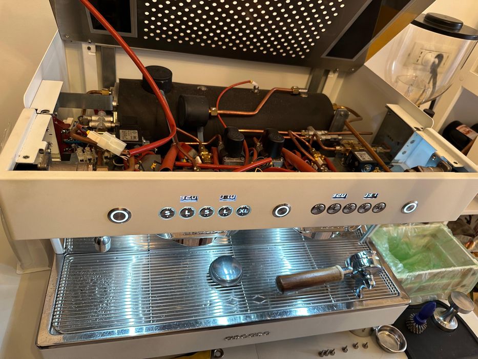 Masina de cafea espressor profesional multiboiler marzocco simonelli