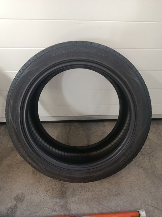 Летни гуми 4 бр. 225/45 R17